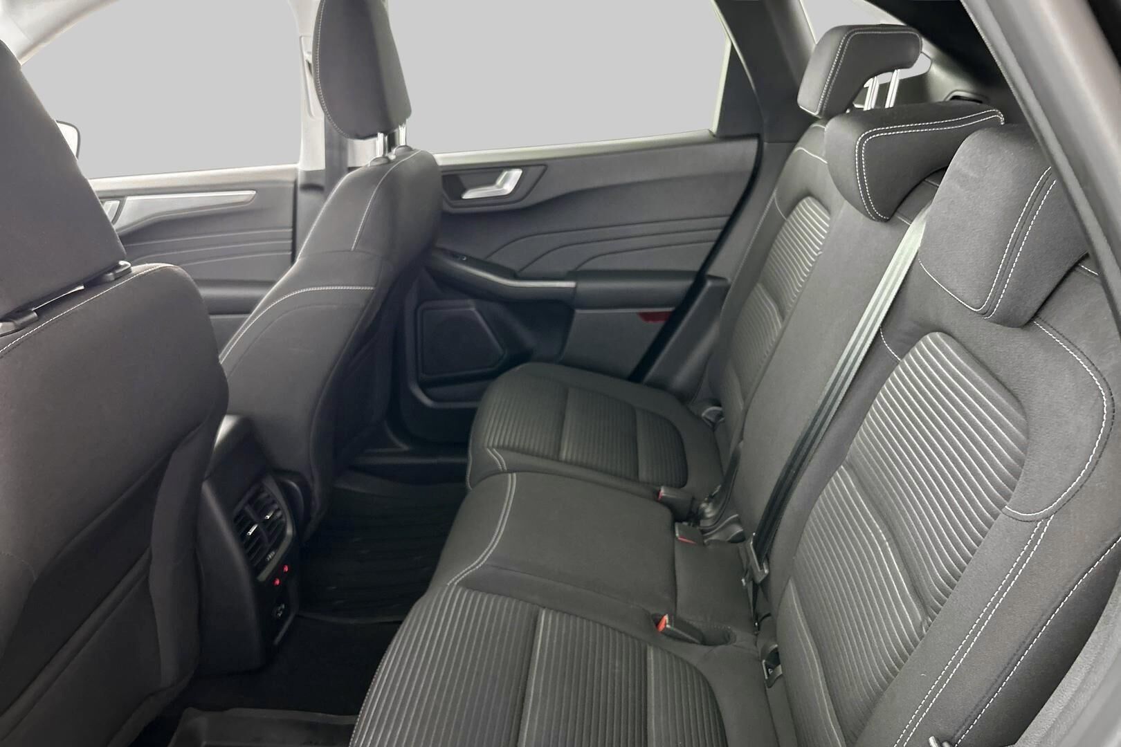 Ford Kuga iso kuva 9