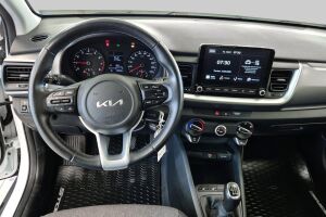 Kia Stonic esikatselu 10