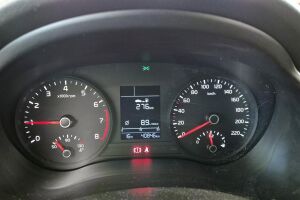 Kia Stonic esikatselu 13