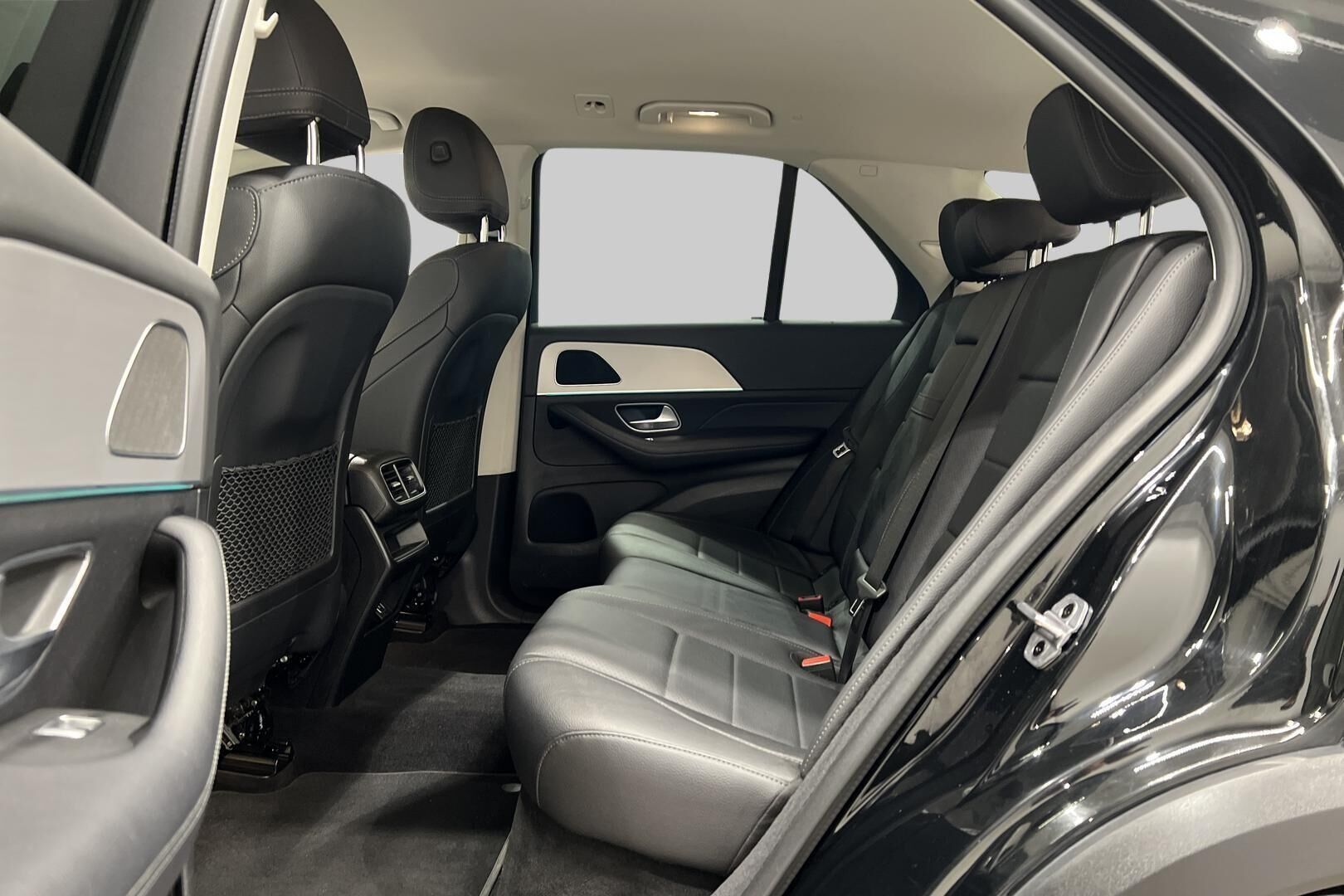 Mercedes-Benz GLE iso kuva 10