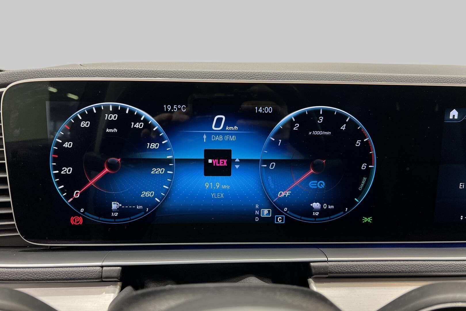 Mercedes-Benz GLE iso kuva 14