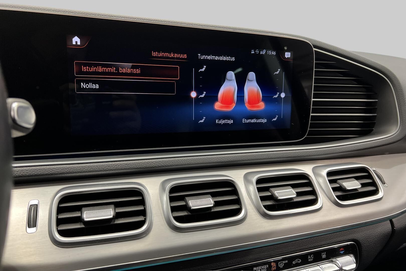 Mercedes-Benz GLE iso kuva 17