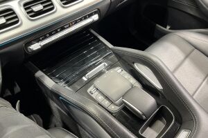 Mercedes-Benz GLE esikatselu 23