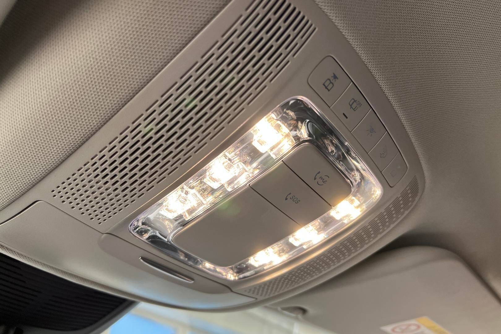 Mercedes-Benz GLE iso kuva 26