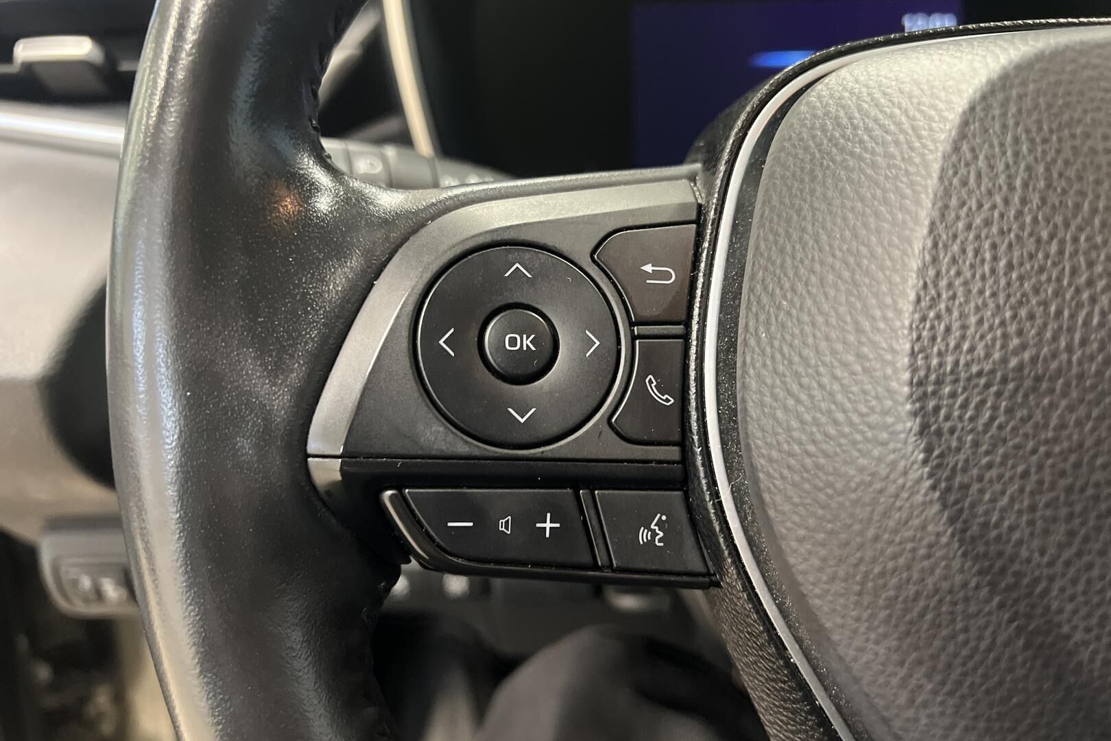 Toyota Corolla iso kuva 12