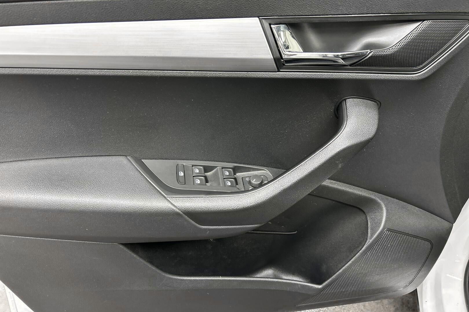 Skoda Karoq iso kuva 13