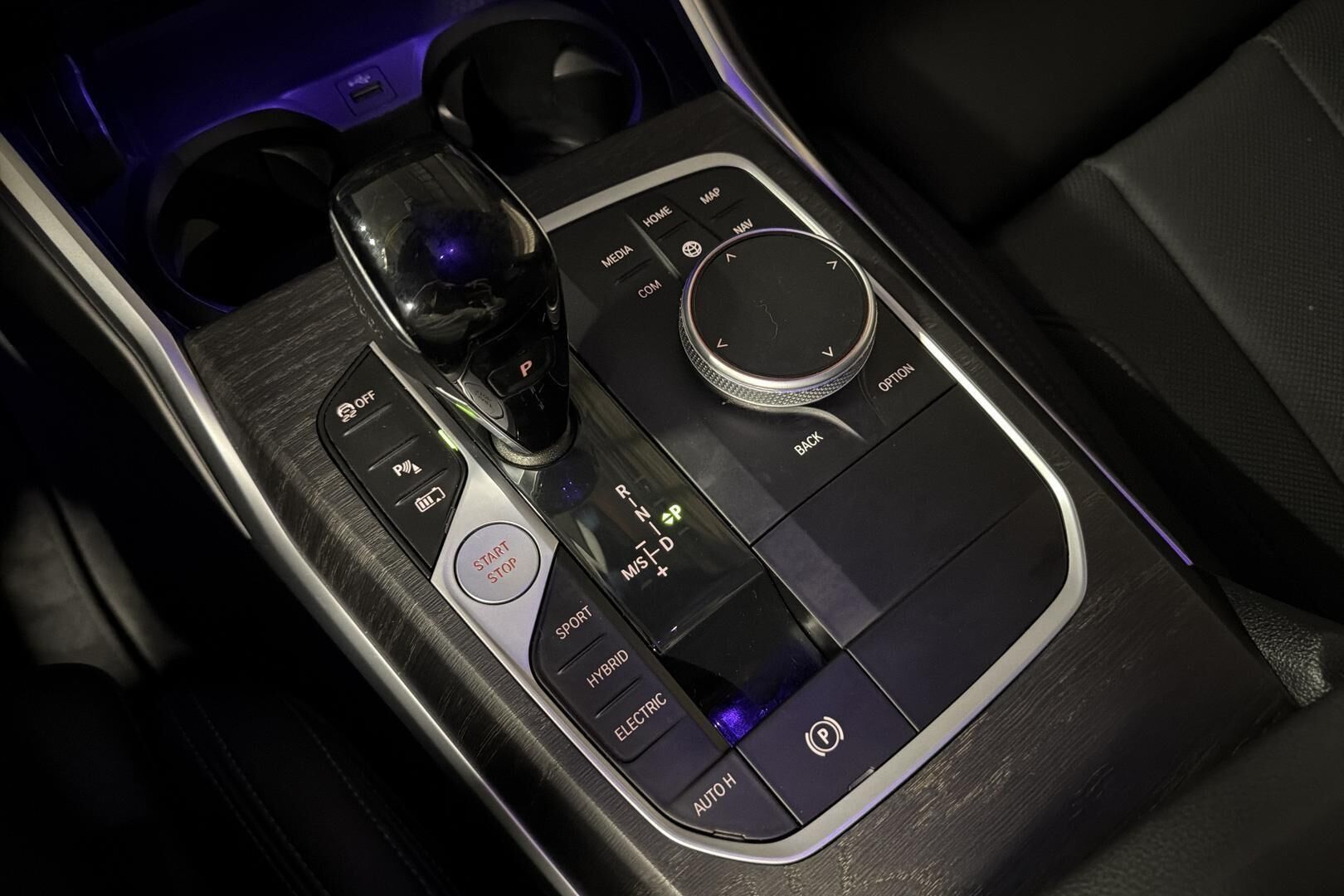 BMW 3-sarja iso kuva 37