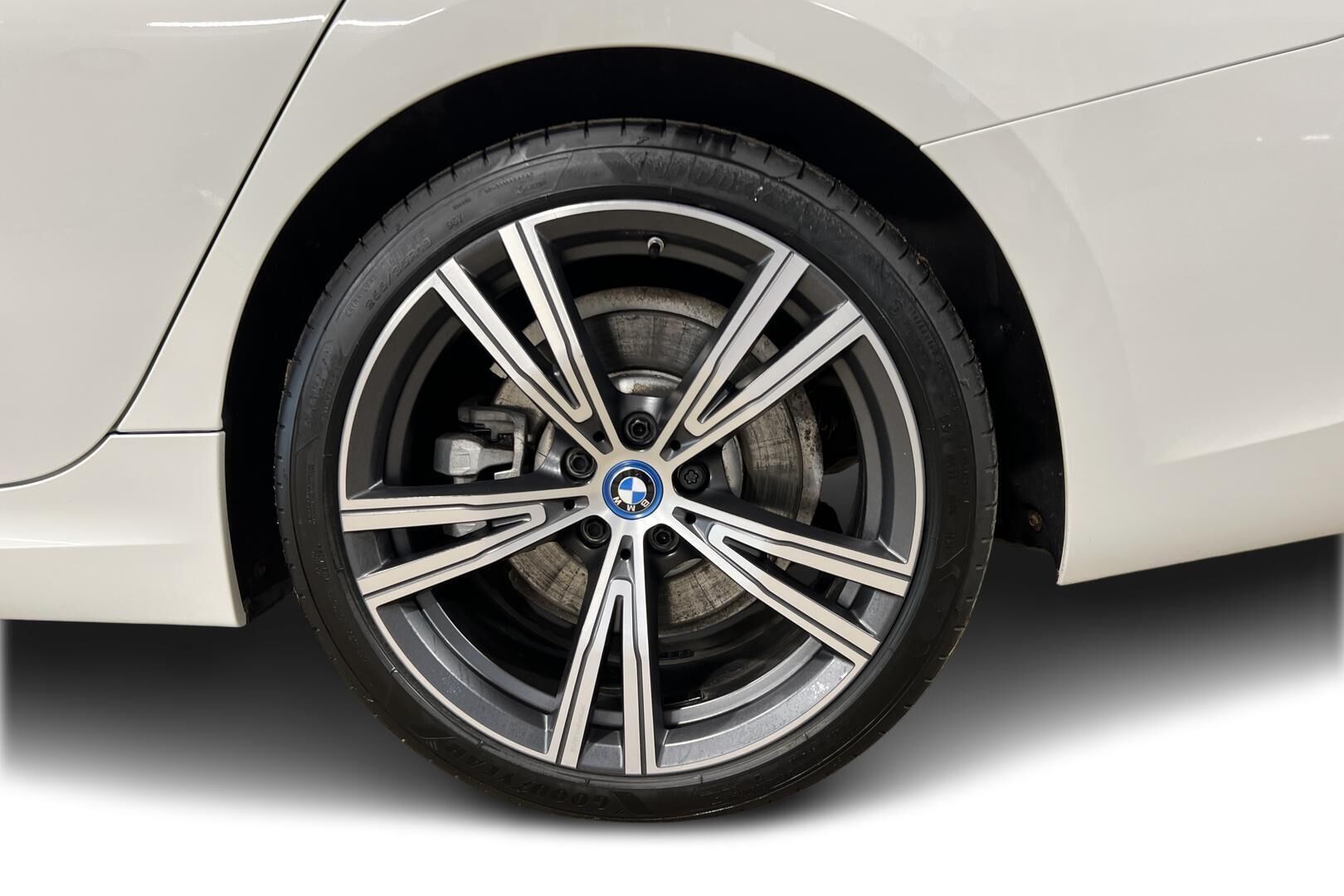 BMW 3-sarja iso kuva 12
