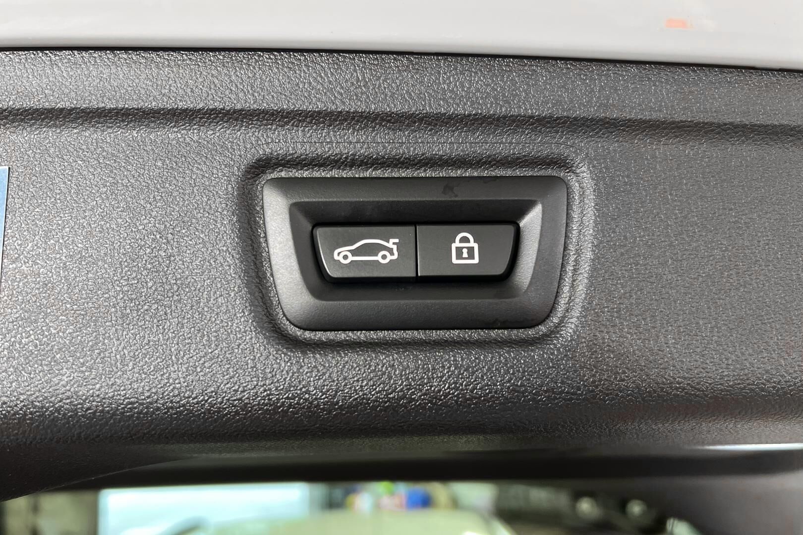 BMW 3-sarja iso kuva 13