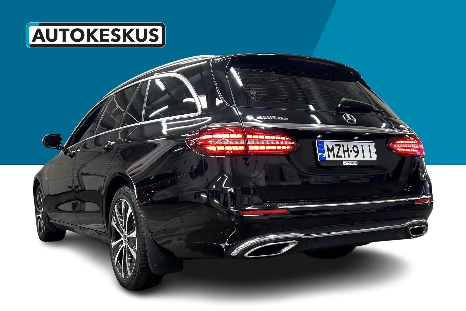 Mercedes-Benz E iso kuva 7