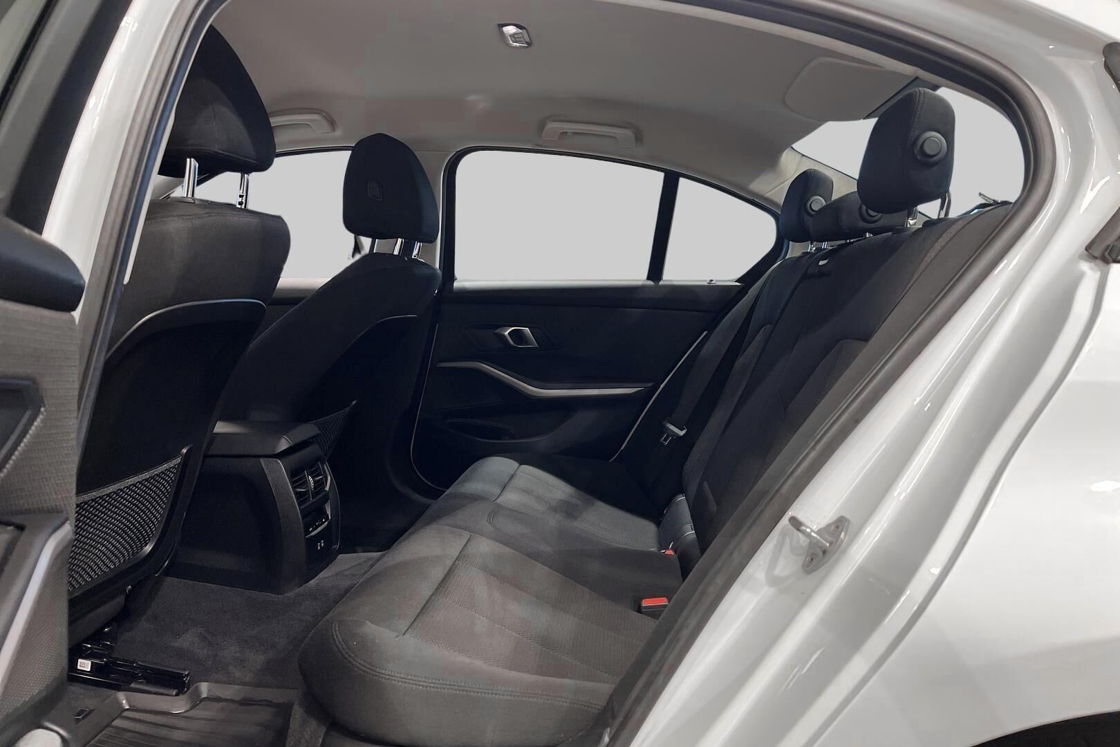 BMW 3-sarja iso kuva 10