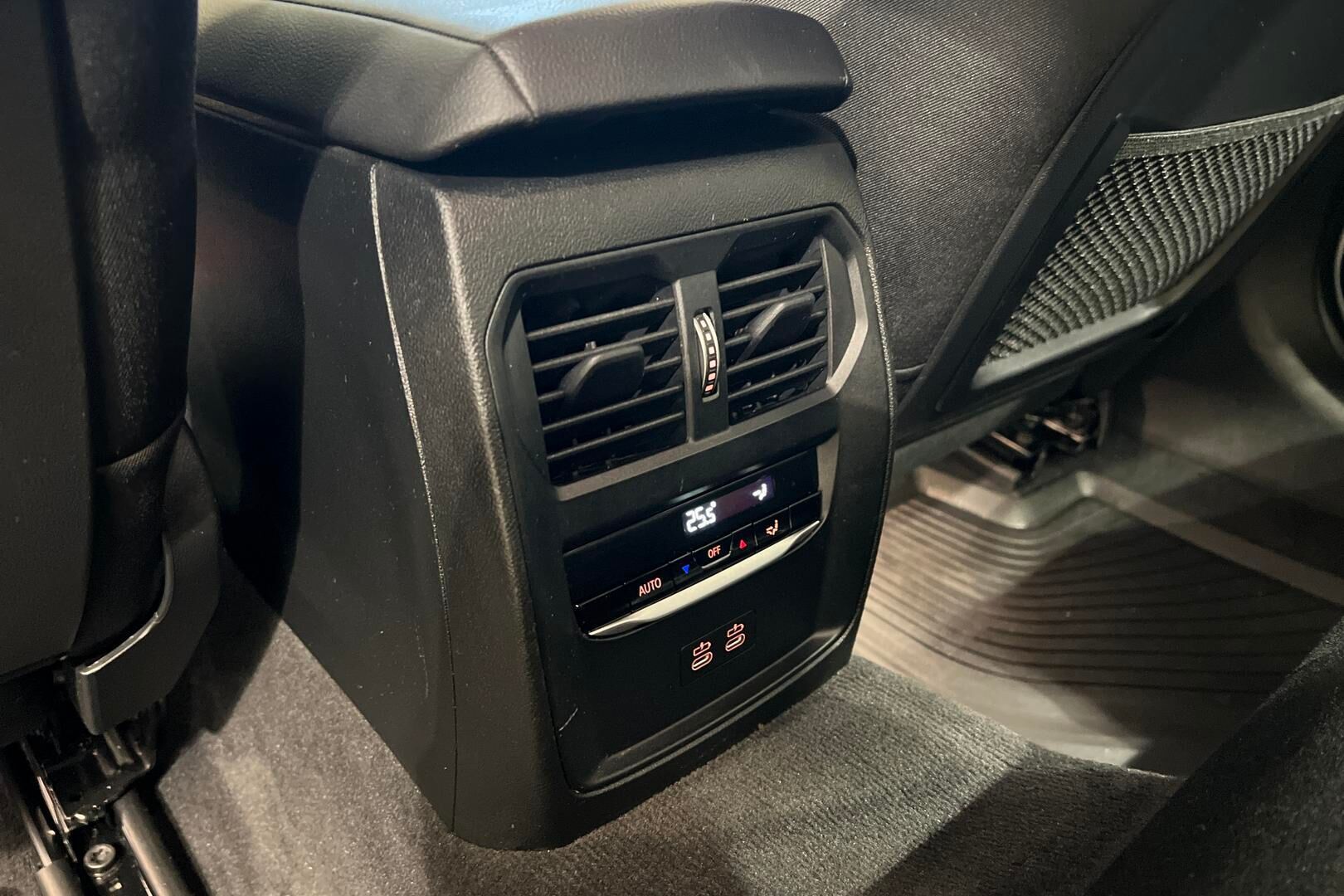 BMW 3-sarja iso kuva 23