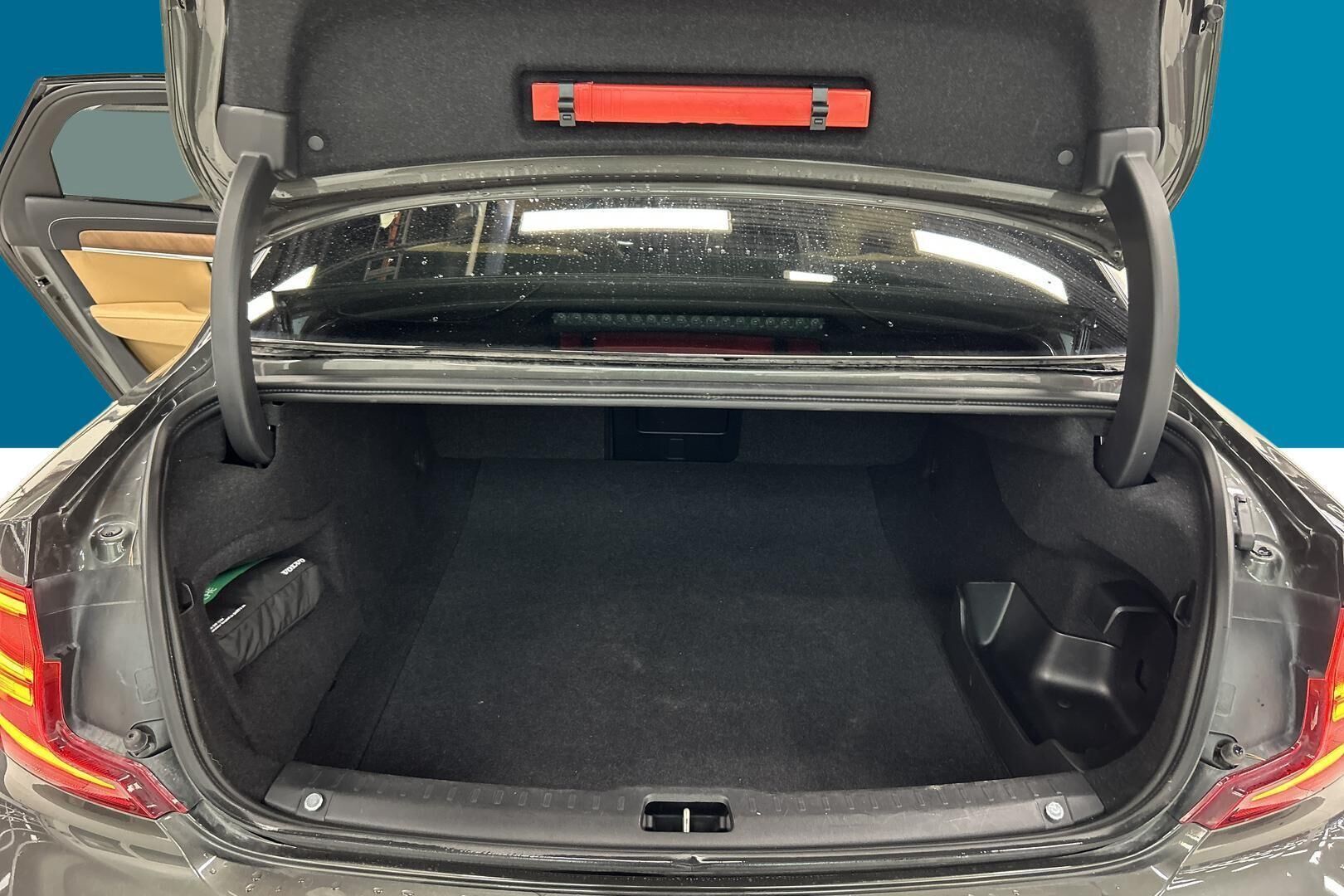 Volvo S90 iso kuva 22