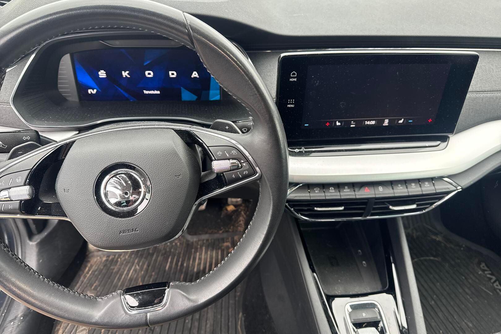 Skoda Octavia iso kuva 2