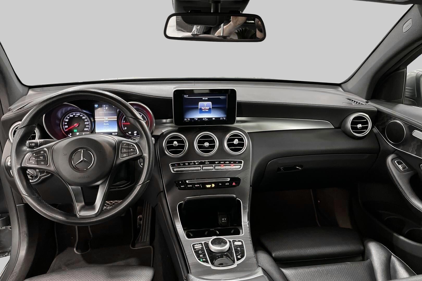 MERCEDES-BENZ GLC iso kuva 11