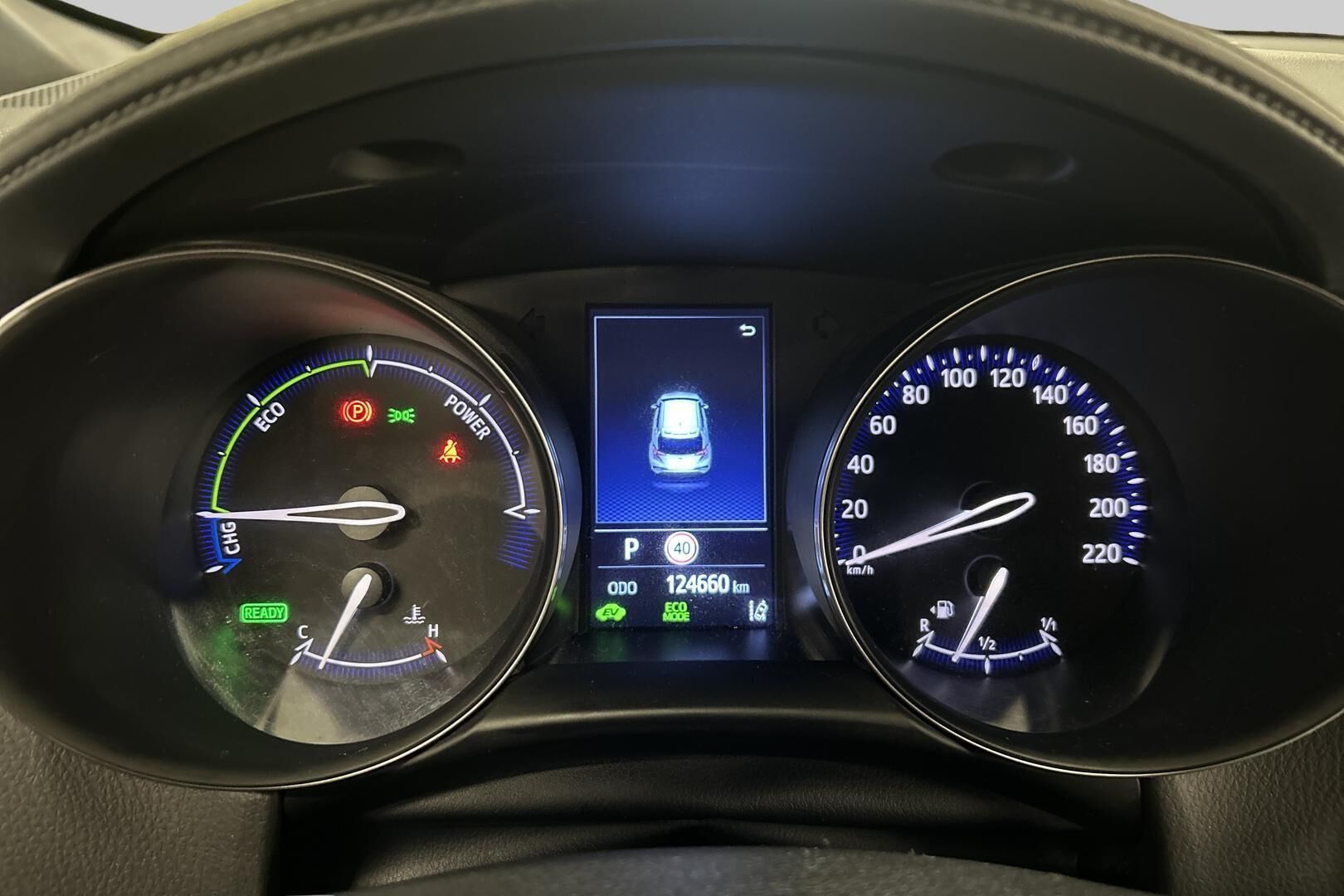 Toyota C-HR iso kuva 14
