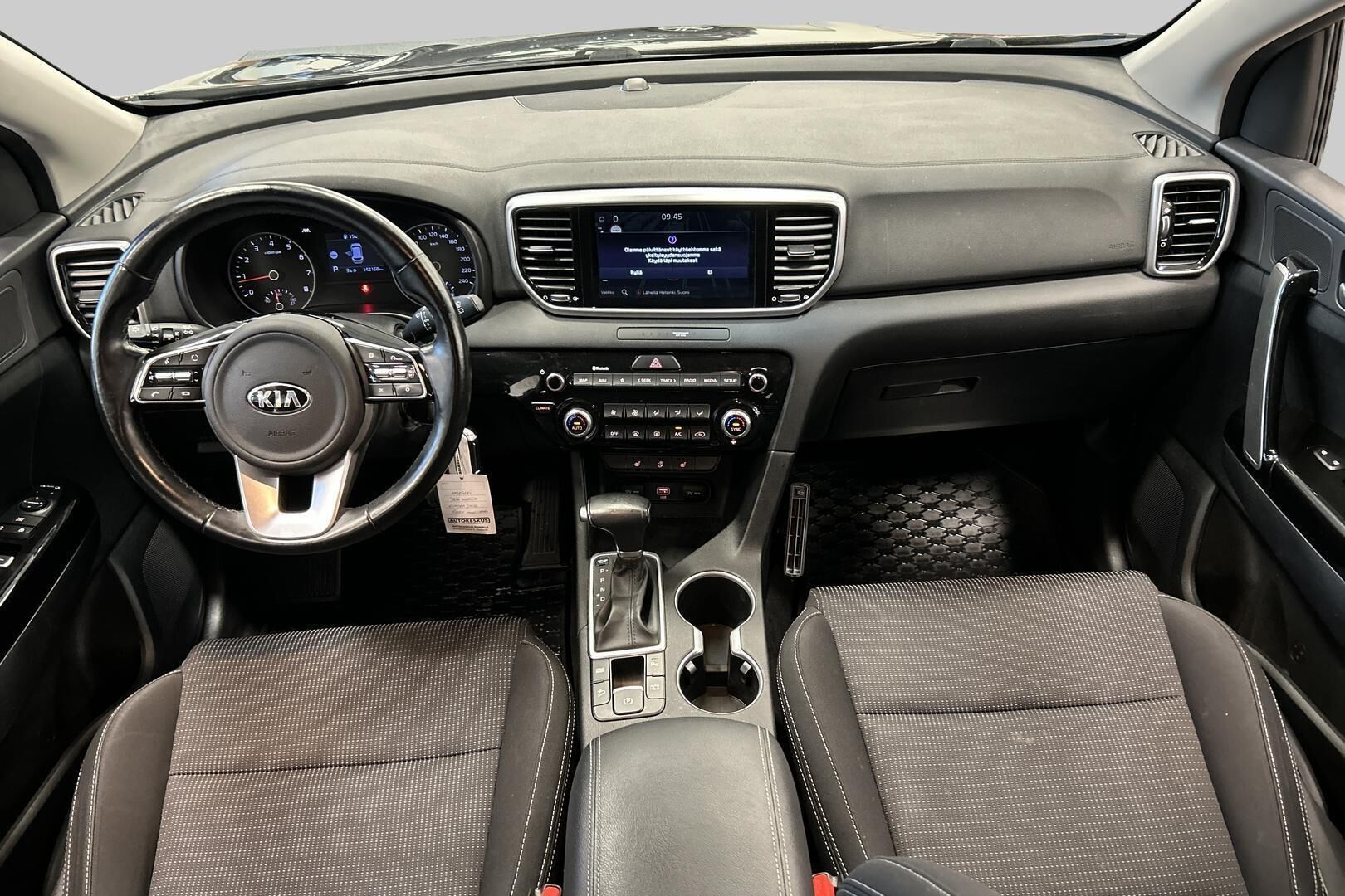 Kia Sportage iso kuva 10