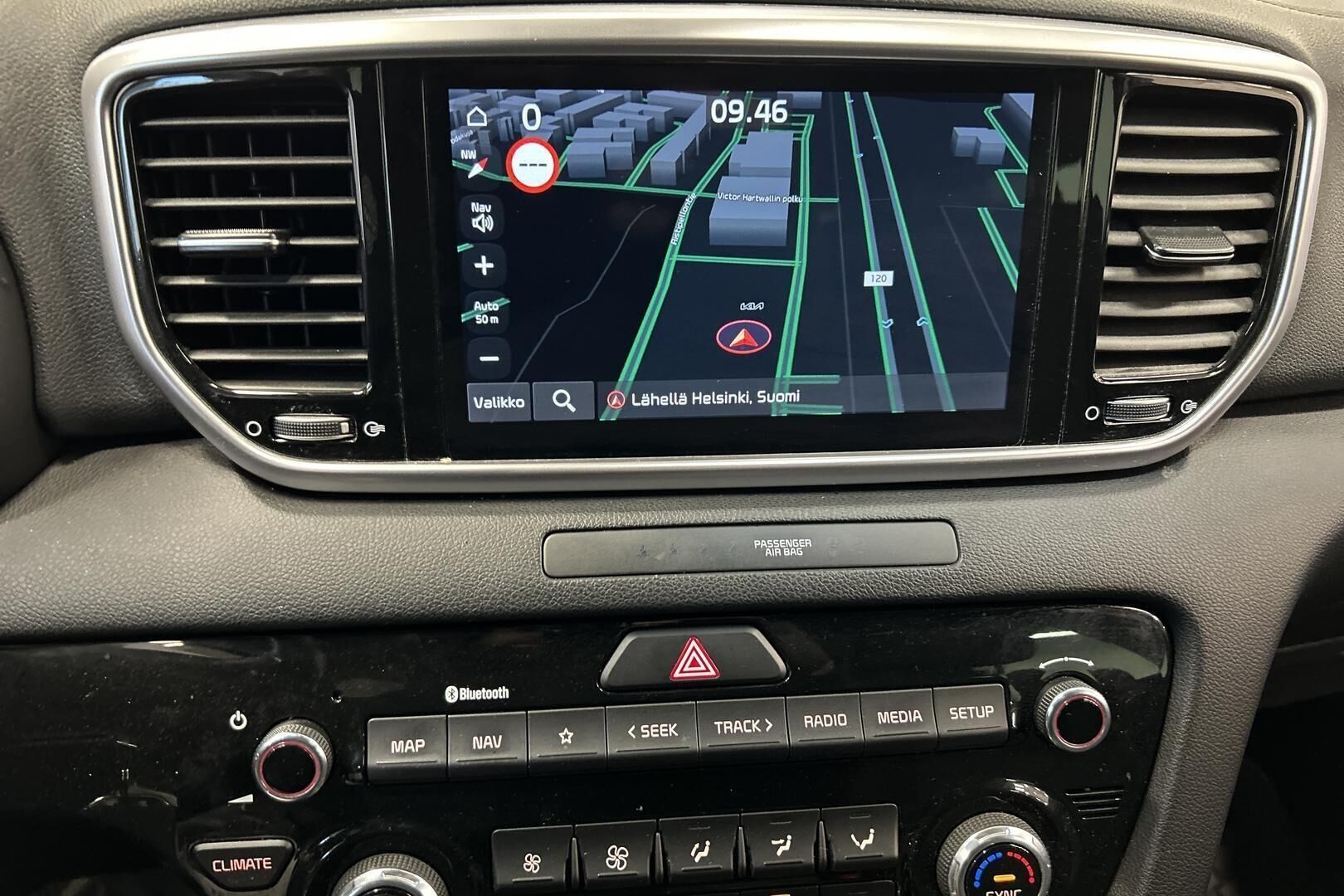 Kia Sportage iso kuva 16