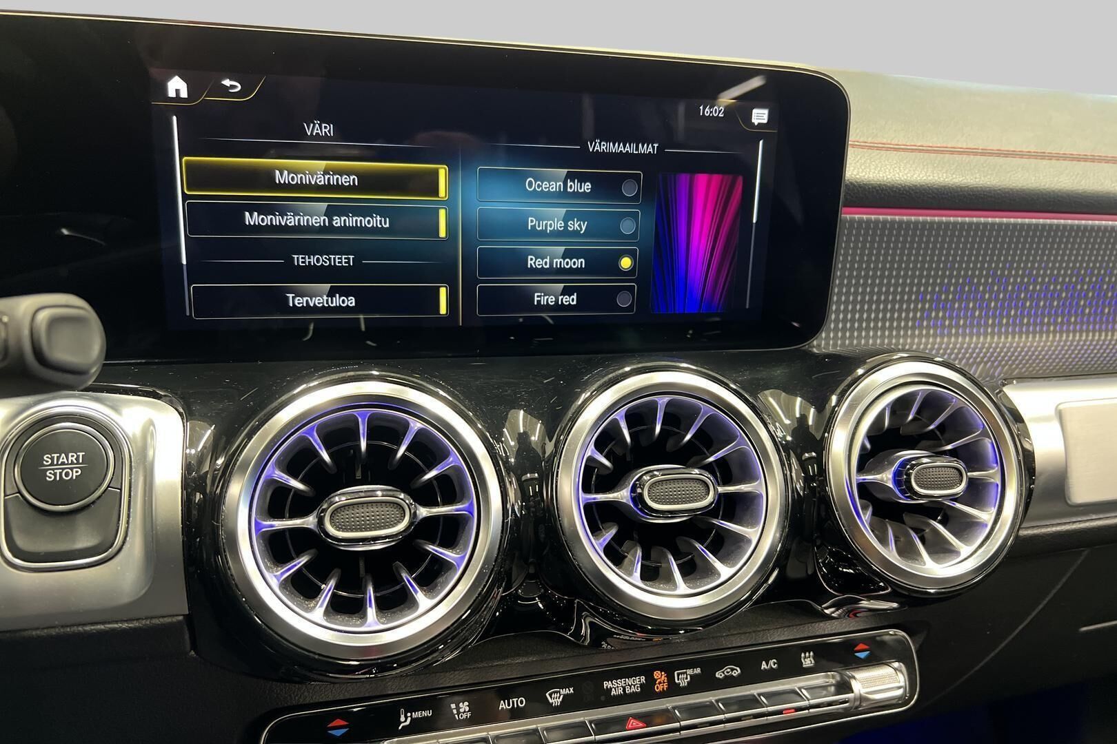 MERCEDES-BENZ EQB iso kuva 13