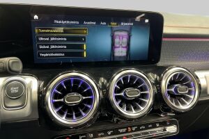 MERCEDES-BENZ EQB esikatselu 18