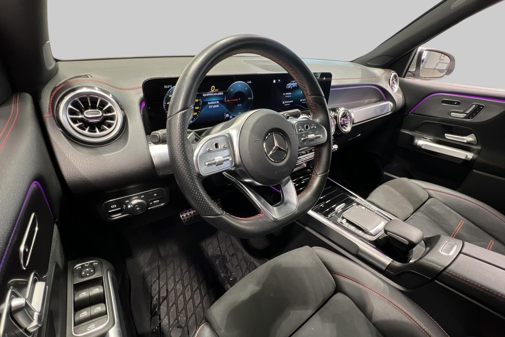 MERCEDES-BENZ EQB iso kuva 41