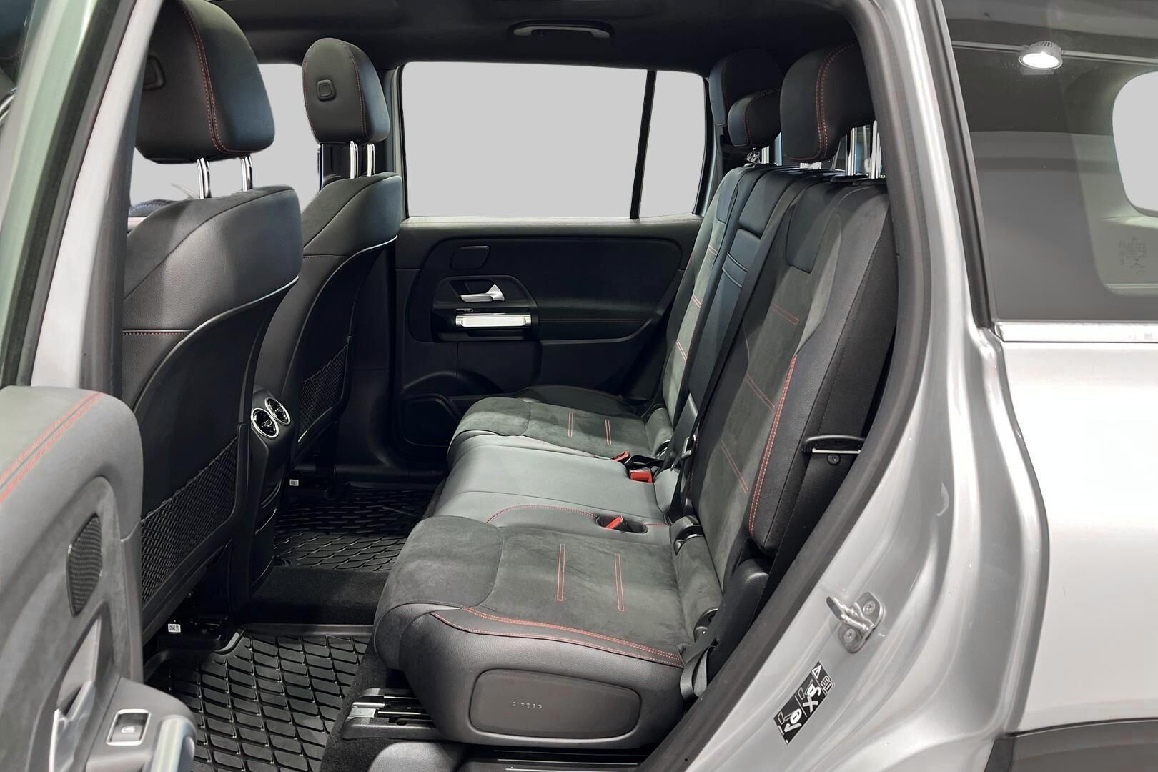 MERCEDES-BENZ EQB iso kuva 46