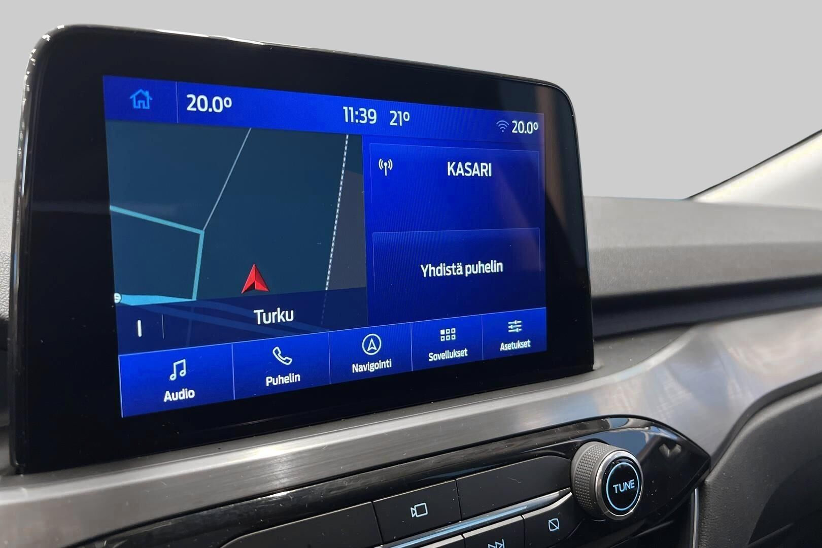 FORD KUGA iso kuva 18