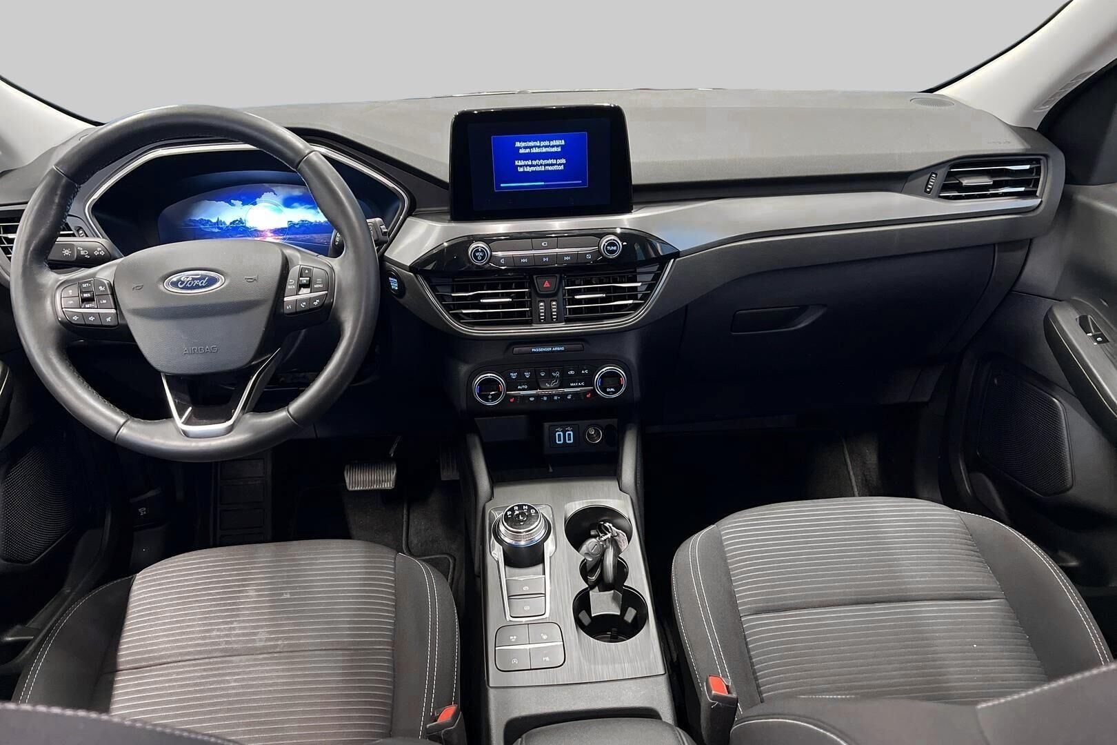 FORD KUGA iso kuva 21