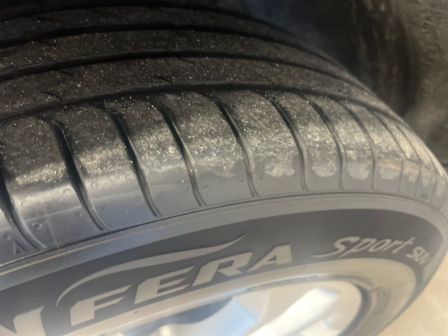 FORD KUGA iso kuva 23