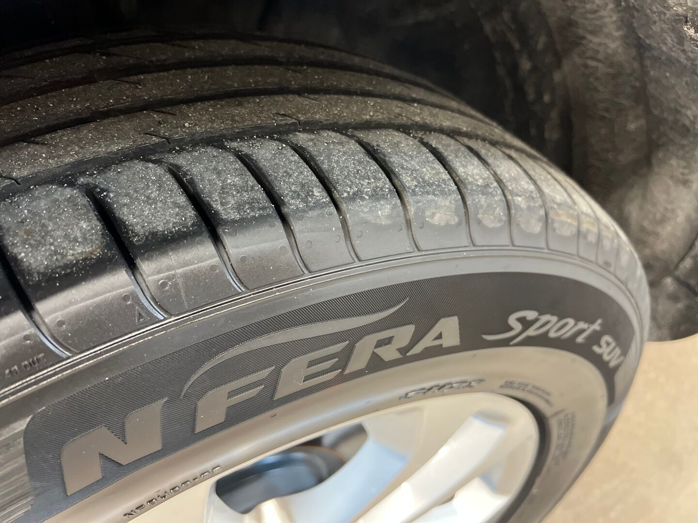 FORD KUGA iso kuva 38