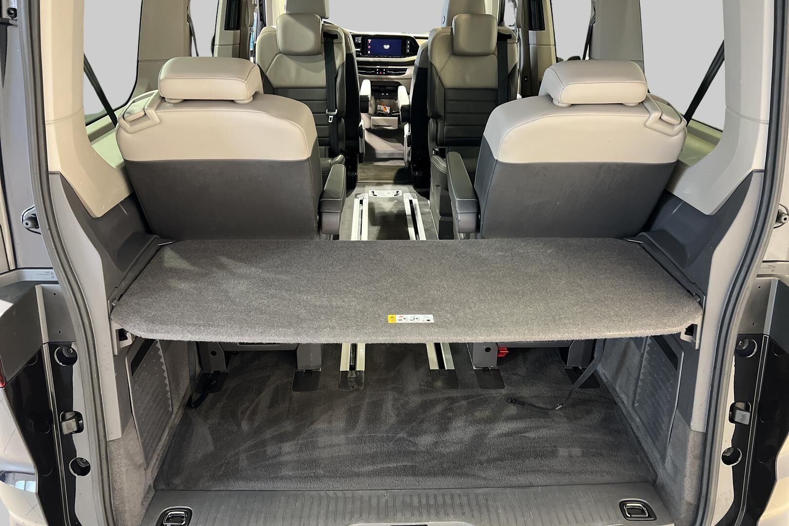 VOLKSWAGEN MULTIVAN iso kuva 11
