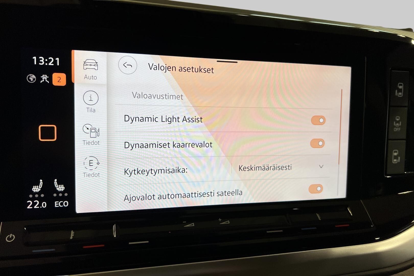 VOLKSWAGEN MULTIVAN iso kuva 17