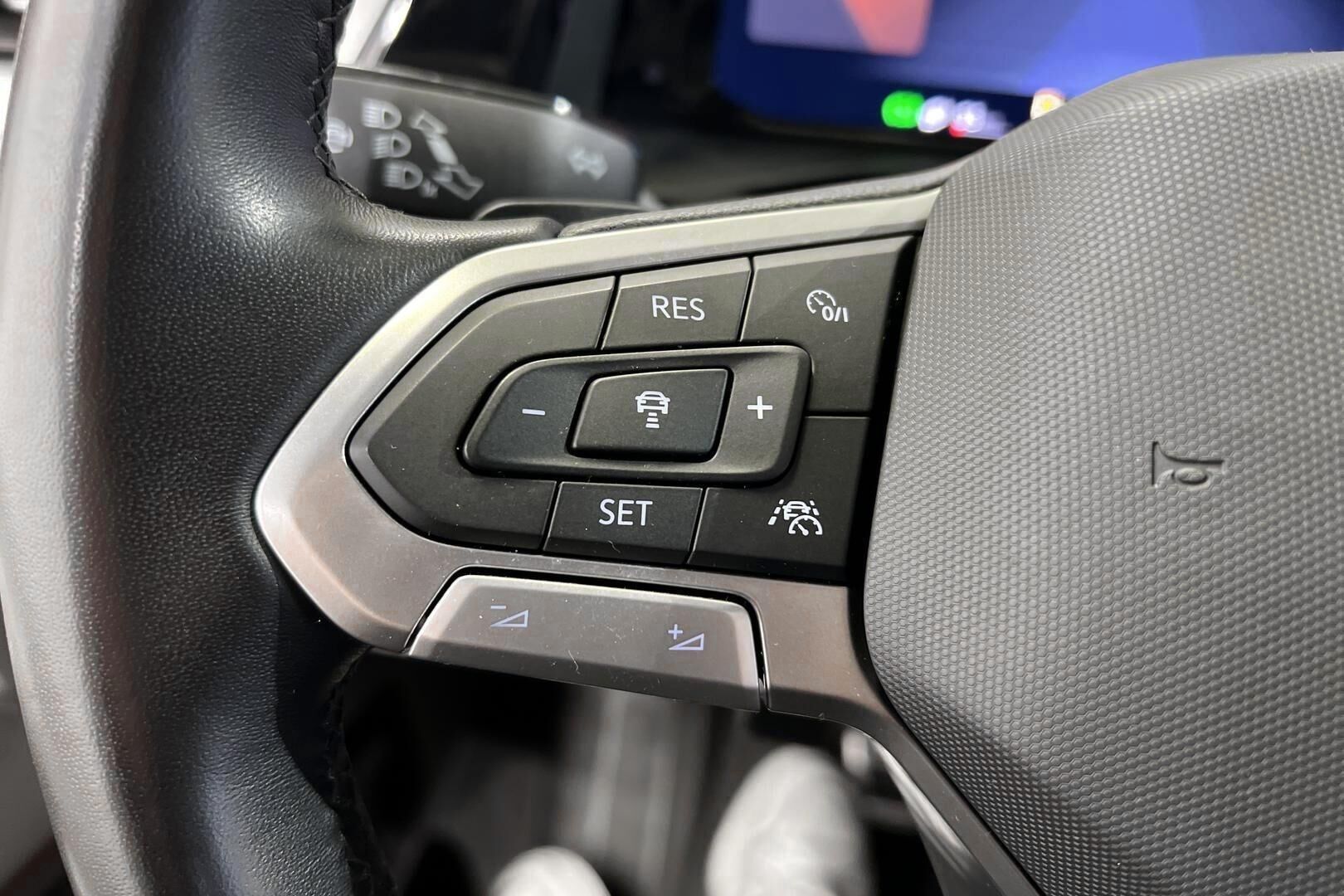VOLKSWAGEN MULTIVAN iso kuva 22