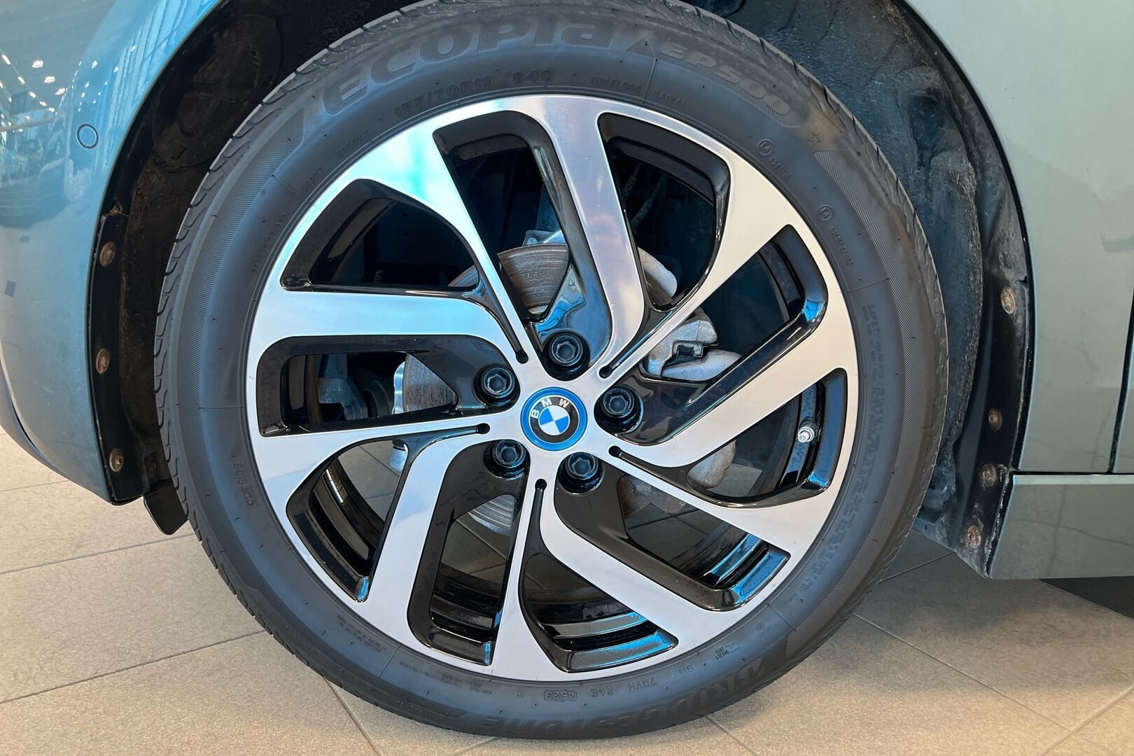 BMW I3 iso kuva 11