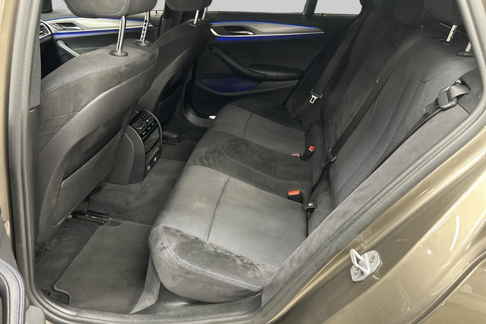 BMW 5-SARJA iso kuva 7