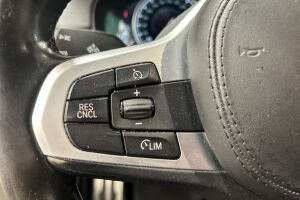 BMW 5-SARJA esikatselu 11