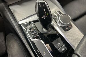 BMW 5-SARJA esikatselu 17