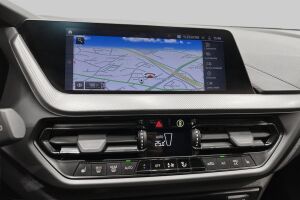 BMW 1-SARJA esikatselu 28