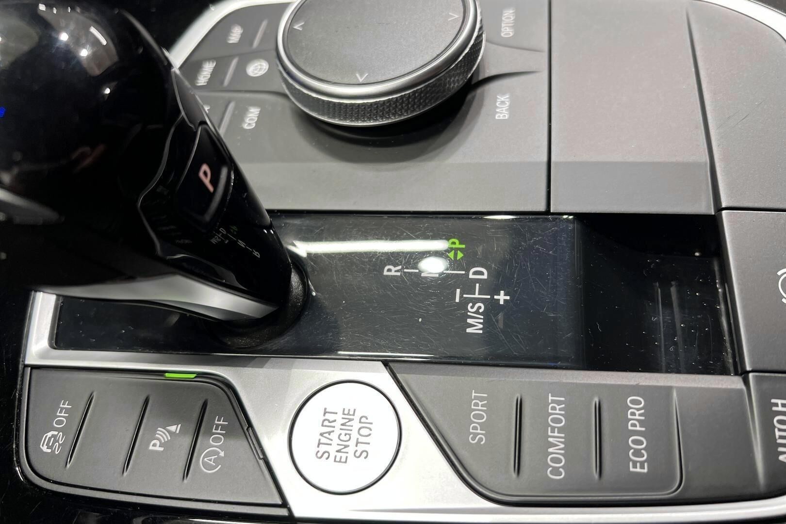 BMW 1-SARJA iso kuva 14