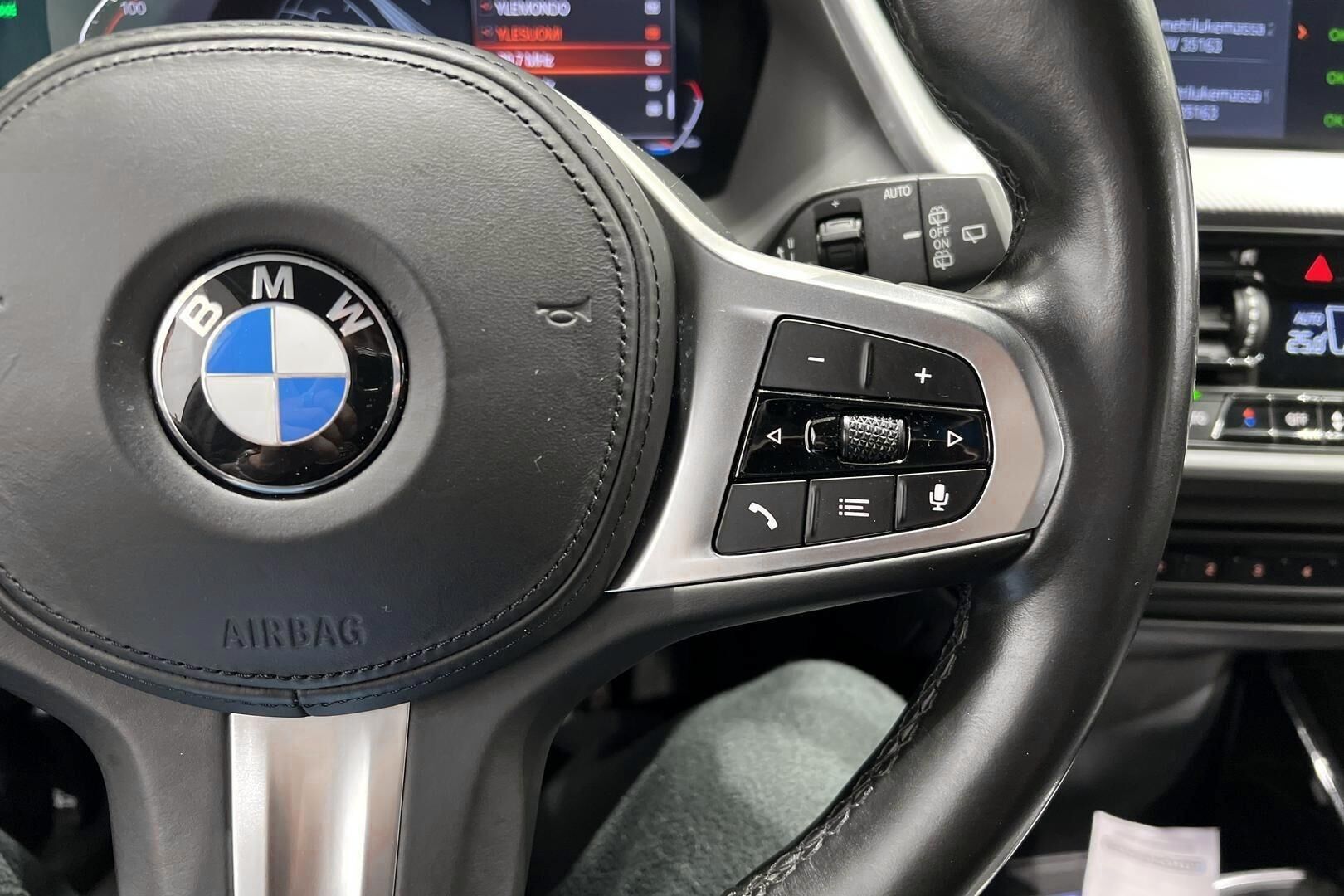 BMW 1-SARJA iso kuva 15