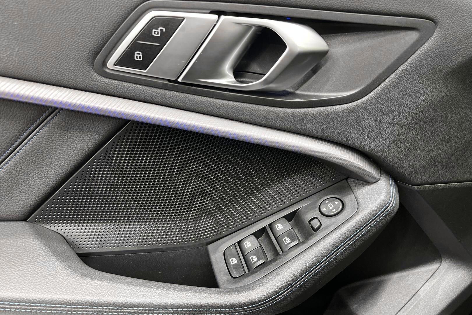 BMW 1-SARJA iso kuva 33