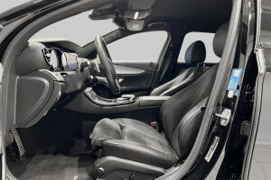 MERCEDES-BENZ E esikatselu 10