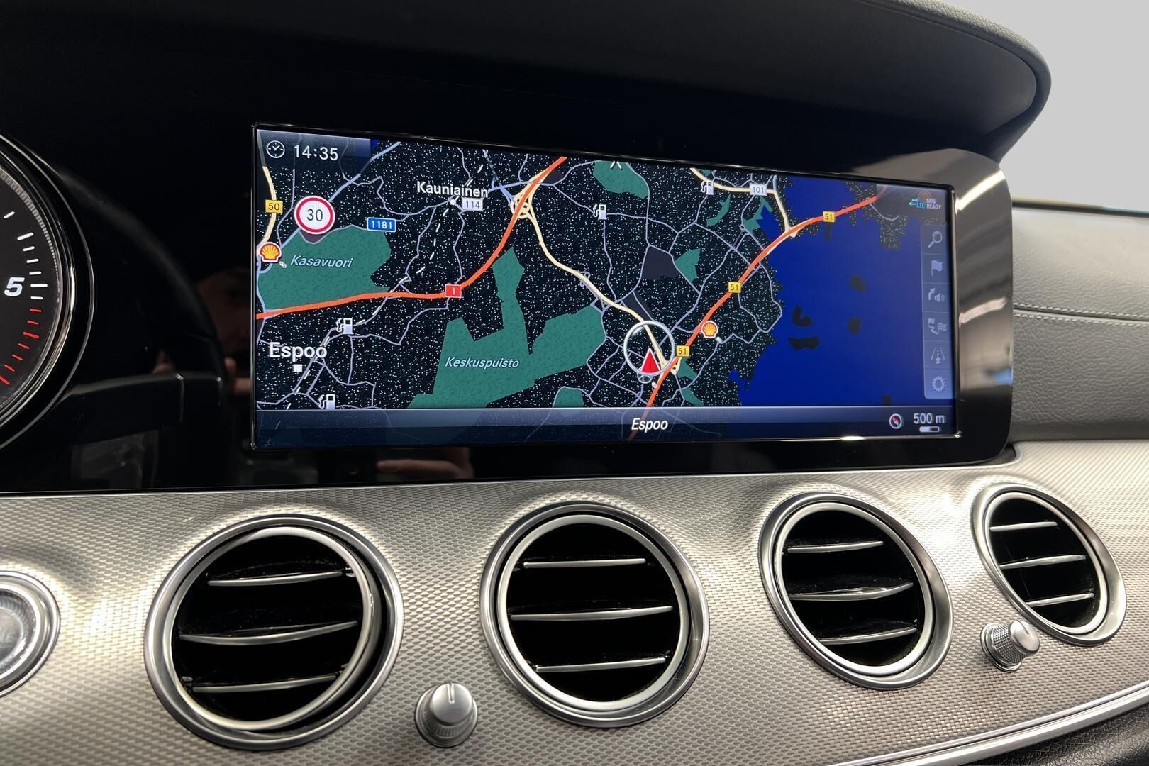 MERCEDES-BENZ E iso kuva 14