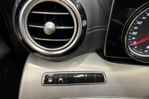 MERCEDES-BENZ E esikatselu 27