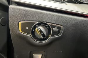 MERCEDES-BENZ E esikatselu 28