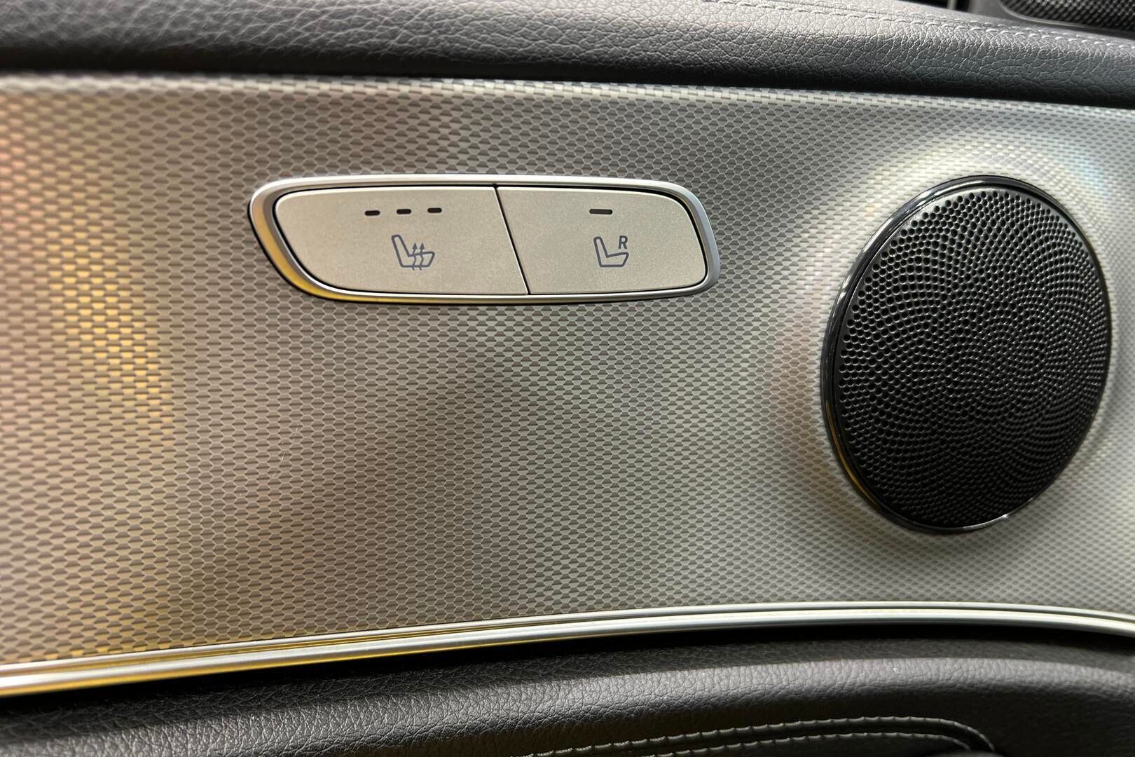 MERCEDES-BENZ E iso kuva 29