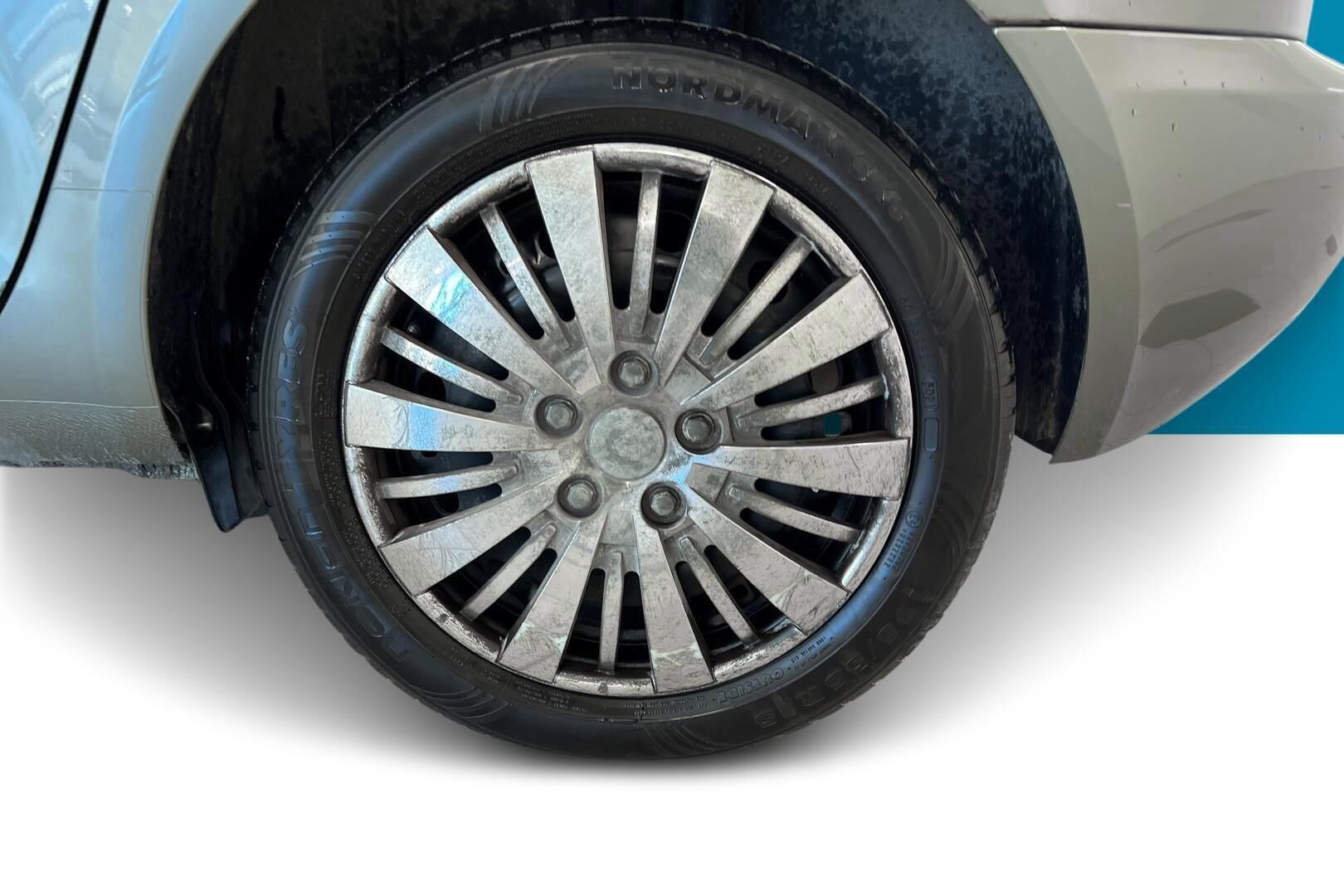 Skoda Roomster iso kuva 12