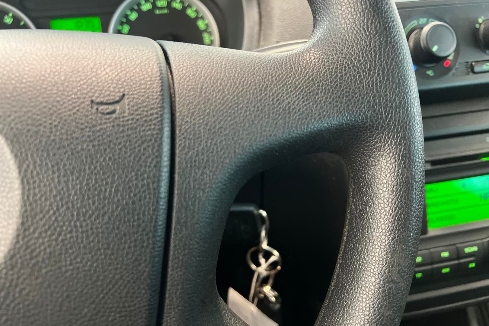 Skoda Roomster iso kuva 17