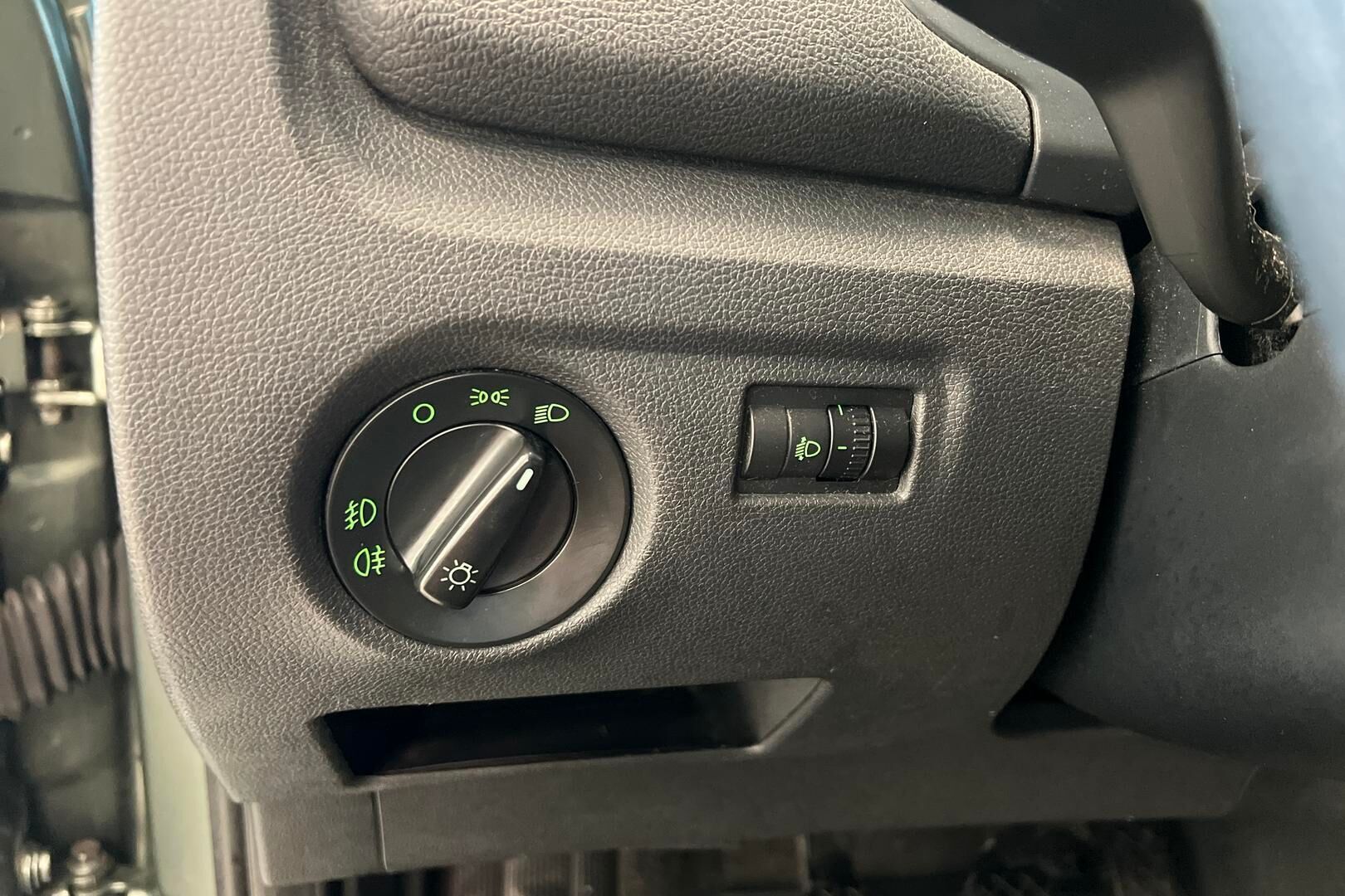 Skoda Roomster iso kuva 20