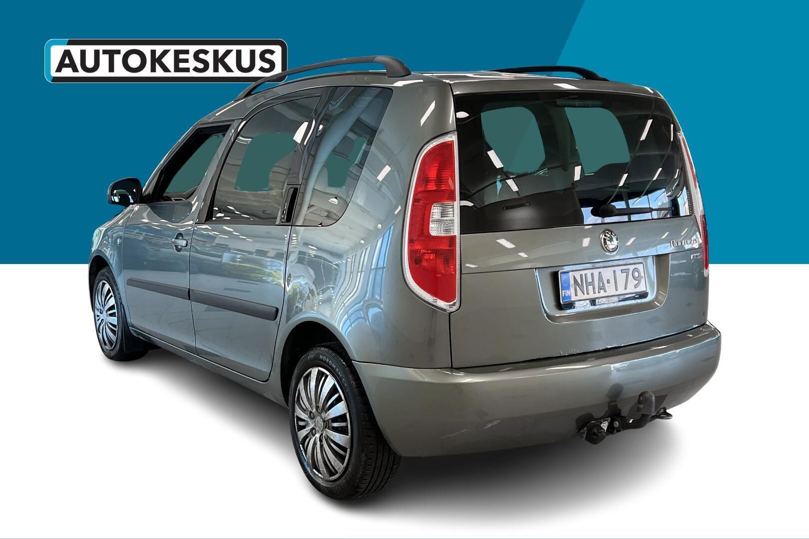 Skoda Roomster iso kuva 6